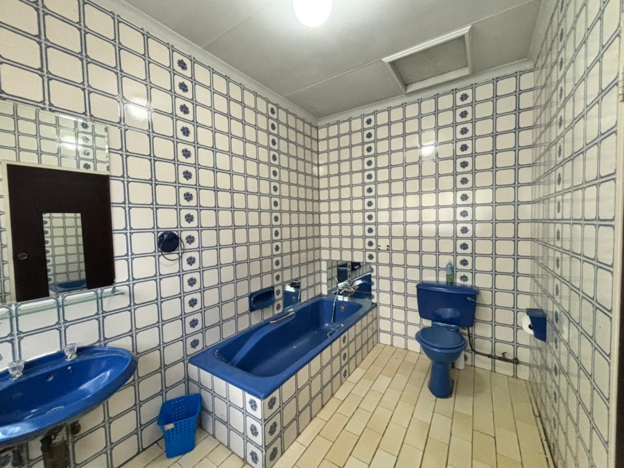 4 Bedroom Property for Sale in Van Der Hoff Park North West